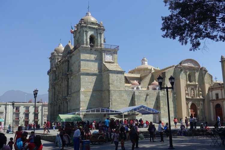 We soon found ourselves in the Zócalo (main square), home of Oaxaca Cathedral