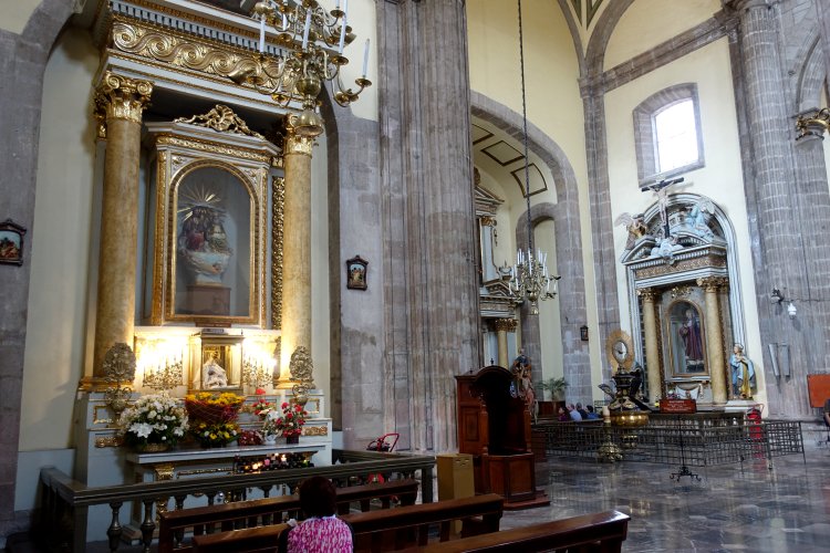 Despite its imposing appearance, my understanding is that the Sagrario has the status of a parish church