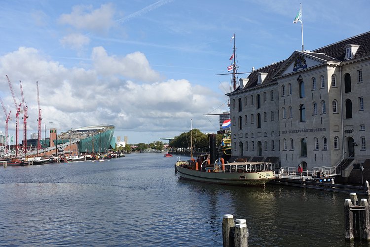 The Netherlands Maritime Museum is nearby ...