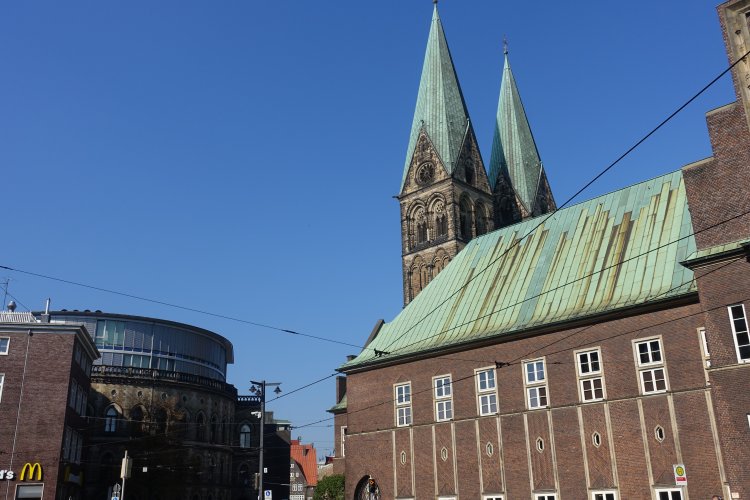 This shows the concert hall's location in relation to Bremen Cathedral