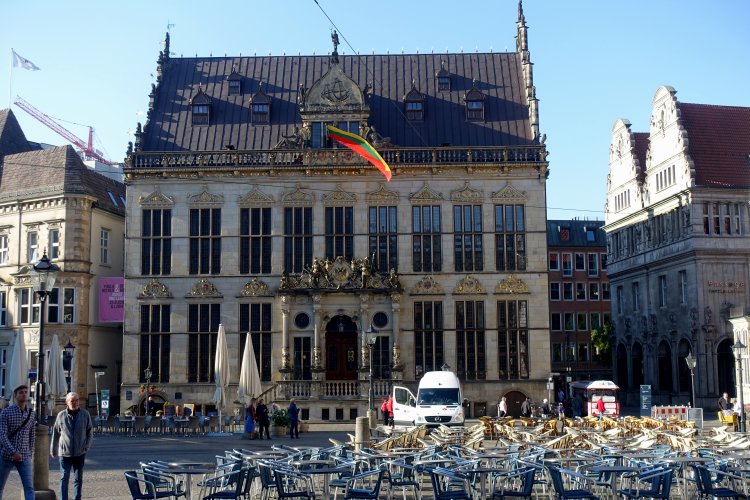 Facing the town hall across the Marktplatz is the Schütting, a Flemish-inspired guild hall 