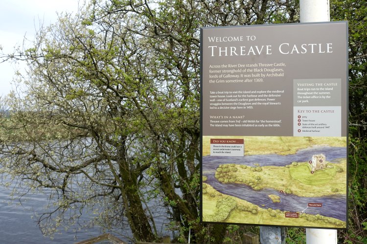 Threave Castle, currently in the care of Historic Scotland, is situated on an island in the River Dee