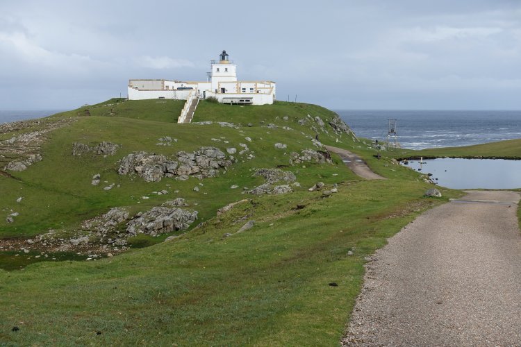 Wed 04-Sep: Strathy Point is another scenic headland on the north coast