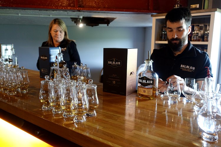 Fri 06-Sep: It was interesting to compare and contrast with the much larger Glenmorangie