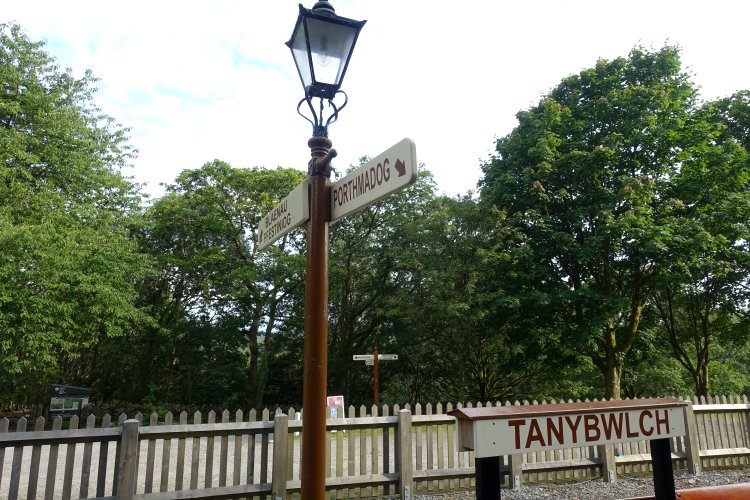 FFESTINIOG RAILWAY: And suddenly the day's travels are drawing to a close