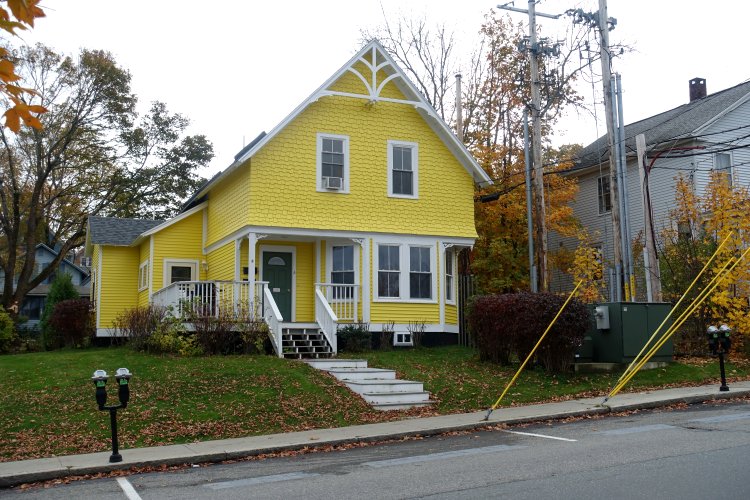 Bar Harbor is full of interesting (and sometimes colourful) domestic architecture
